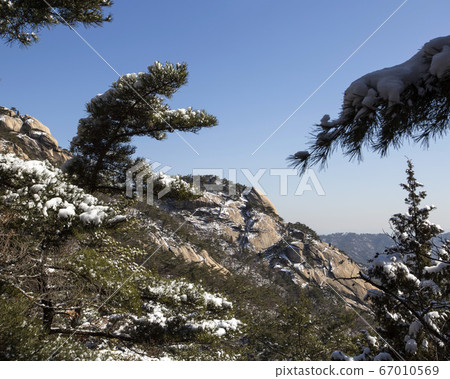 Bibong, Hyangnobong, Bukhansan, Gugi-dong, Jongno-gu, Seoul, Korea 67010569