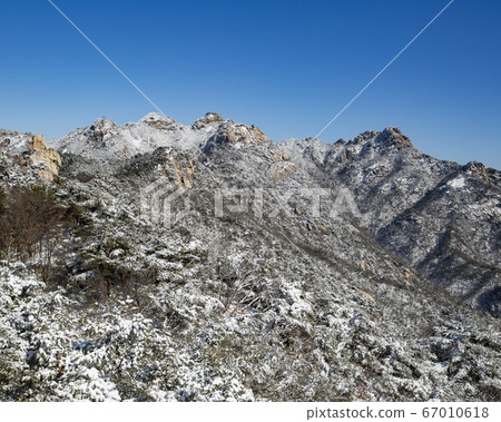 Bibong, Hyangnobong, Bukhansan, Gugi-dong, Jongno-gu, Seoul, Korea 67010618