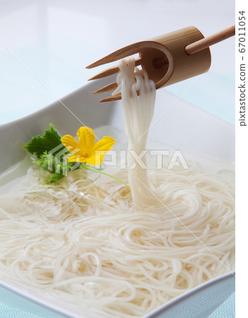 麺 麺 67011054
