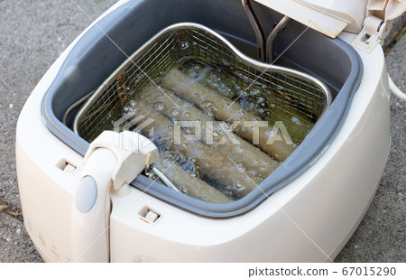 Frikadellen, a Dutch fast food snack in the oil Frikadellen, a Dutch fast food snack in the oil 67015290