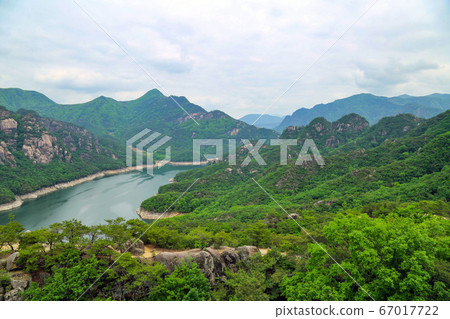 Cheongpung Lakeside, Oksunbong, Bibongsan, Cheongpung-myeon, Jecheon-si, Chungcheongbuk-do, Korea Cheongpung Lakeside, Oksunbong, Bibongsan, Cheongpung-myeon, Jecheon-si, Chungcheongbuk-do, Korea 67017722