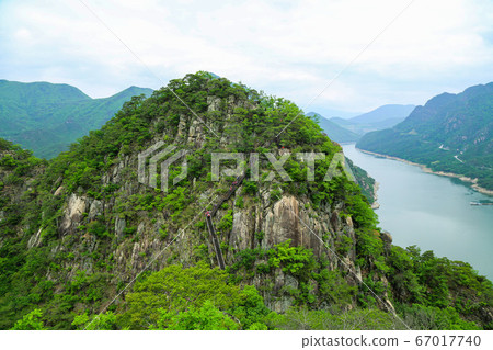 Cheongpung Lakeside, Oksunbong, Bibongsan, Cheongpung-myeon, Jecheon-si, Chungcheongbuk-do, Korea Cheongpung Lakeside, Oksunbong, Bibongsan, Cheongpung-myeon, Jecheon-si, Chungcheongbuk-do, Korea 67017740