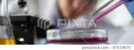 Chemical analysing of sample 67019670