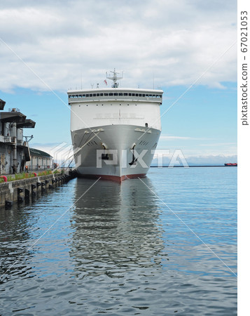 Shin Nihonkai Ferry Azalea No 3 Pier Otaru Stock Photo
