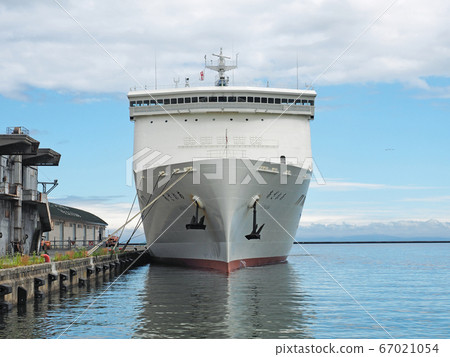 北海道小樽市3號碼頭的Shin Nihonkai Ferry Azalea 67021054