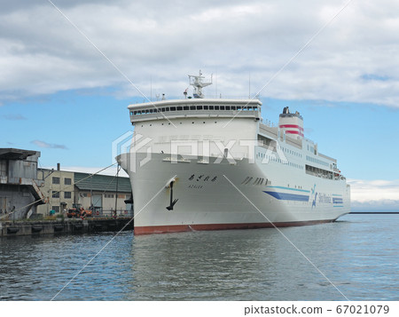 Shin Nihonkai Ferry Azalea No 3 Pier Otaru Stock Photo