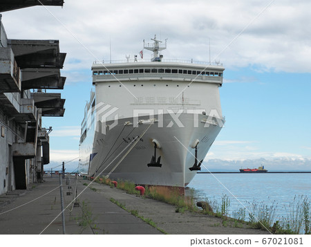 北海道小樽市3號碼頭的Shin Nihonkai Ferry Azalea 67021081