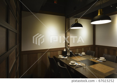 Restaurant interior, table, dining table, restaurant space Restaurant interior, table, dining table, restaurant space 67023252
