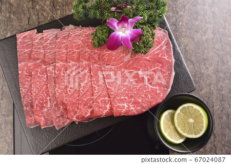 火鍋食材,火鍋料,肉,肉片,切,牛肉,生的 67024087