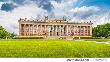 Altes Museum with Lustgarten Park in summer, Berlin, Germany 67025058