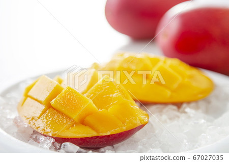 Mango ripe mango 67027035