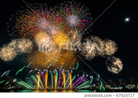 Fireworks: Yodogawa Fireworks Festival 67028717