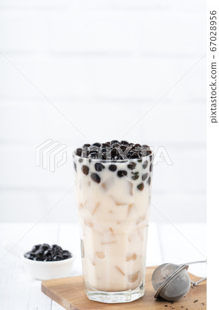 Taiwan small tea boba milk tea tapioca tapioca pearl milk tea Taiwan small tea boba milk tea tapioca tapioca pearl milk tea 67028956