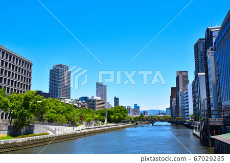 中野島公園土佐To河的城市景觀 中野島公園土佐To河的城市景觀 67029285