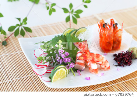 Sashimi prawns Sashimi prawns 67029764
