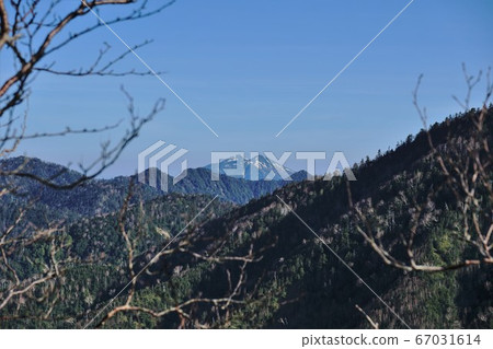 Hiuchigatake from Mount Kinsei 67031614