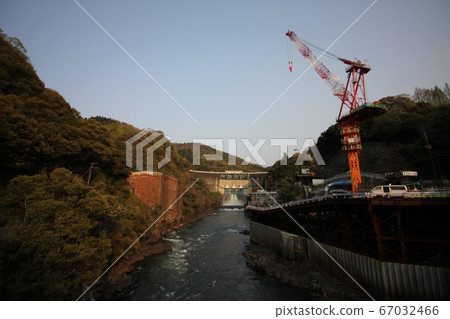 天城大壩的建設 67032466