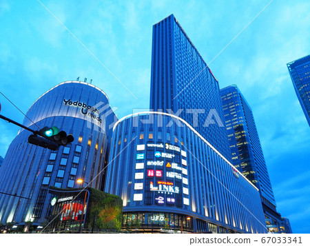 Osaka Umeda at sunset LINKS Umeda and Yodobashi Camera 67033341