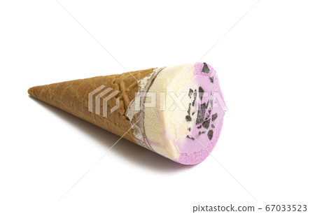 ice cream in a waffle cup 67033523