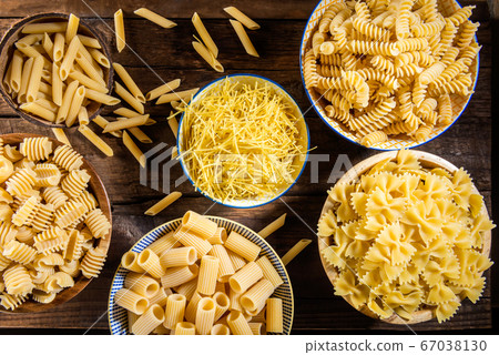Different Types of Raw Pastas 67038130