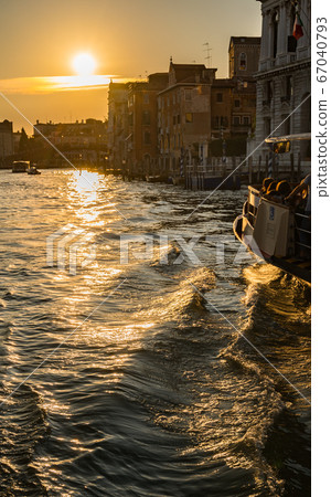 Venice, italy, sunset, silhouette, sunset, canal town, tourist attraction, historic town 67040793