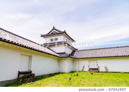 (Shiga Prefecture) Hikone Castle Nishinomaru Triple Turret (Nishinomaru Sanju Yagura) (Shiga Prefecture) Hikone Castle Nishinomaru Triple Turret (Nishinomaru Sanju Yagura) 67042897