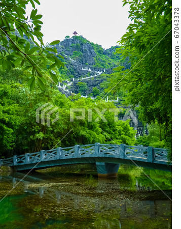 Hang Mua Pagoda in Ninh Binh, Vietnam Hang Mua Pagoda in Ninh Binh, Vietnam 67043378