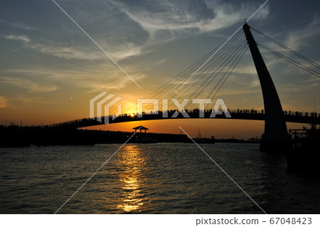 淡水,淡水漁人碼頭,港口,海岸線,黃昏,夜景,日落,橋 67048423