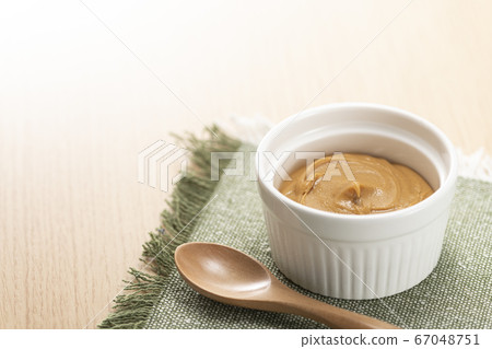 peanut butter 67048751