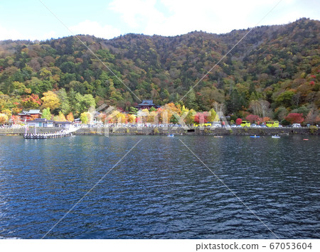 中禪寺(立木觀音)和觀光船碼頭(栃木縣日光市) 中禪寺(立木觀音)和觀光船碼頭(栃木縣日光市) 67053604