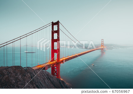 Golden Gate Bridge at twilight, San Francisco, USA Golden Gate Bridge at twilight, San Francisco, USA 67056967