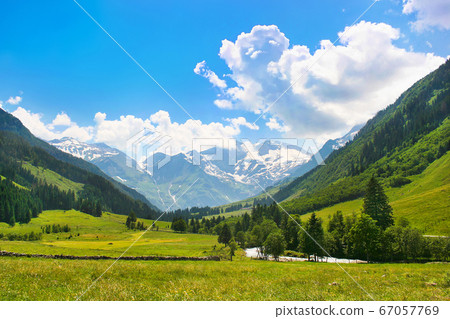 Beautiful landscape with Alps in Nationalpark Hohe Tauern, Austria 67057769