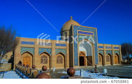 Exterior view to Baha-ud-din Naqshband Bokhari 67058861