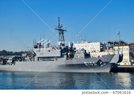 Named after the Ocean Observing Ship 67061616