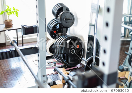 Private gym dumbbells and barbells 67063020