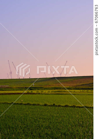 5月30日，上午5:30 Sa玉縣吉川市江戶川銀行，起重機和人行道 67066763