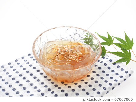 Point Point 67067000