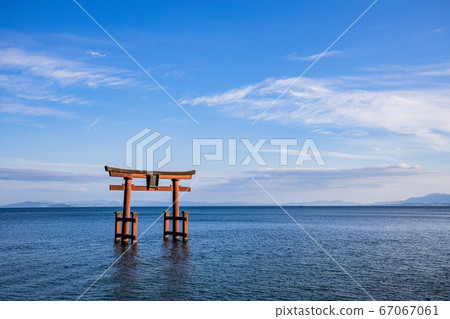 (滋賀縣)白夏神社大鳥居,夏至前後,下午 (滋賀縣)白夏神社大鳥居,夏至前後,下午 67067061