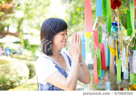 七夕的中年女子七夕先生 七夕的中年女子七夕先生 67069560