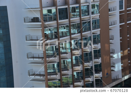 孟加拉國考克斯巴扎爾市汽車旅館區度假酒店沿科拉特里路的城市景觀 67070128