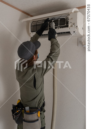 Air conditioner cleaning 67070438