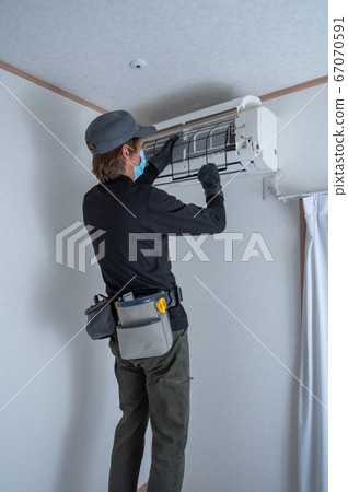 Air conditioner filter inspection 67070591
