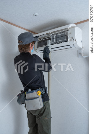 Air conditioner cleaning 67070794