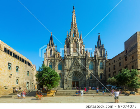 View of Cathedral in Barcelona View of Cathedral in Barcelona 67074075