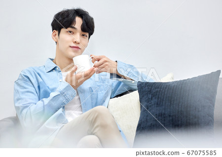 Lifestyle, men, coffee 67075585