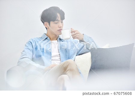 Lifestyle, men, coffee 67075608