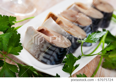 Sliced marinated mackerel Sliced marinated mackerel 67075724
