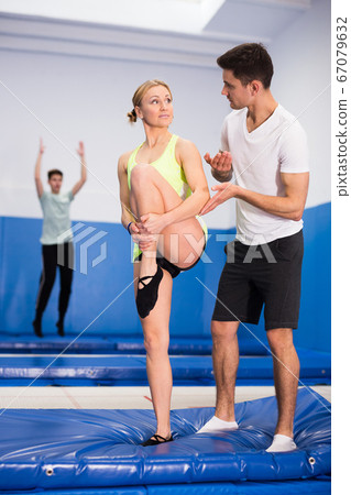 Trampoline coach training woman Trampoline coach training woman 67079632