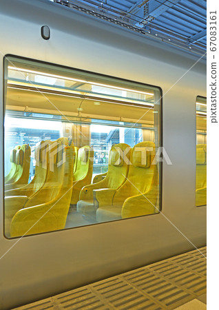 鐵路私鐵:西武鐵道池袋線特快列車La View 鐵路私鐵:西武鐵道池袋線特快列車La View 67083161