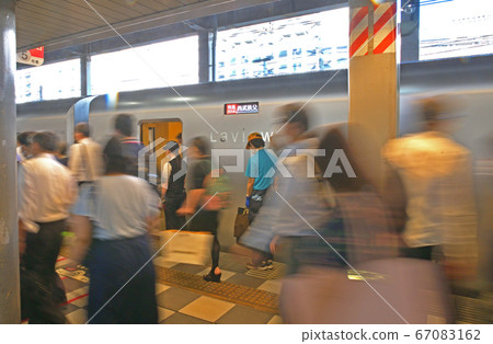 鐵路私鐵:西武鐵道池袋線特快列車La View 鐵路私鐵:西武鐵道池袋線特快列車La View 67083162